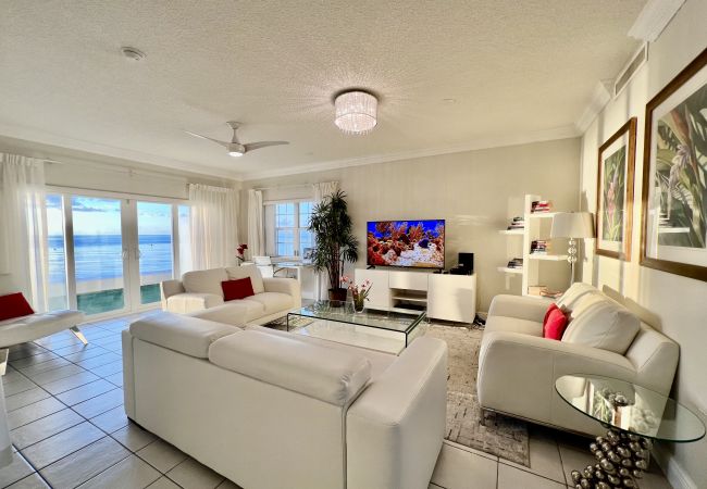 Residence in Seven Mile Beach - Regal Beach Club #614