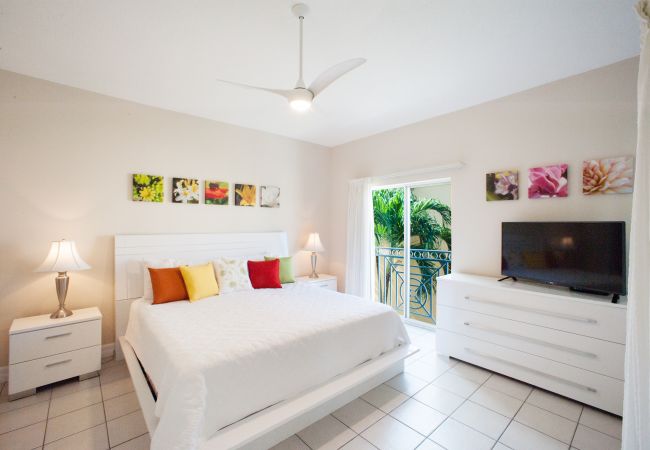 Residence in Seven Mile Beach - Regal Beach Club #231