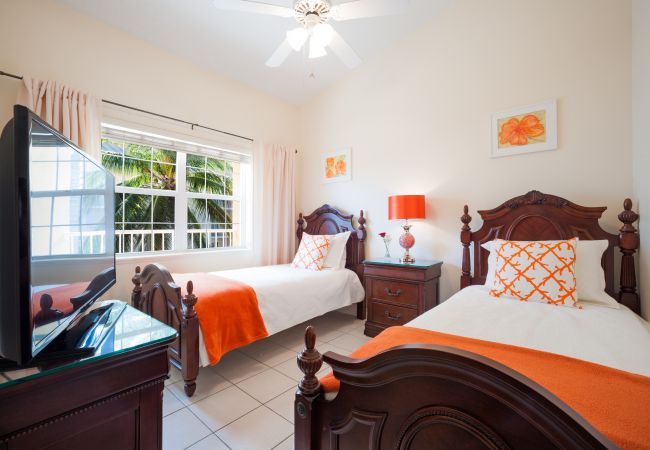 Residence in Seven Mile Beach - Regal Beach Club #232