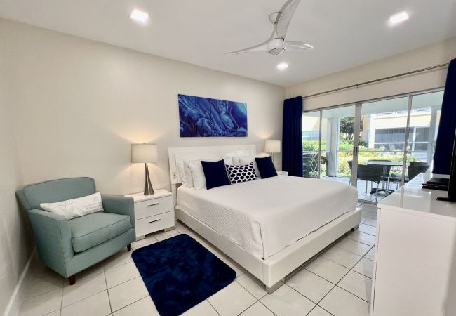 Residence in Seven Mile Beach - Regal Beach Club #311